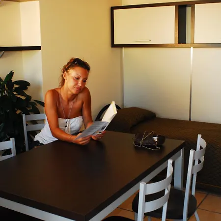 Cala Saracena Hotel apartamentowy Torre Vado