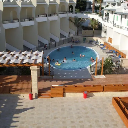 Cala Saracena Lejlighedshotel 4*