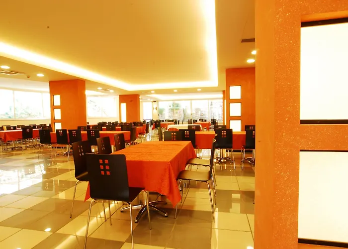 Cala Saracena 公寓式酒店