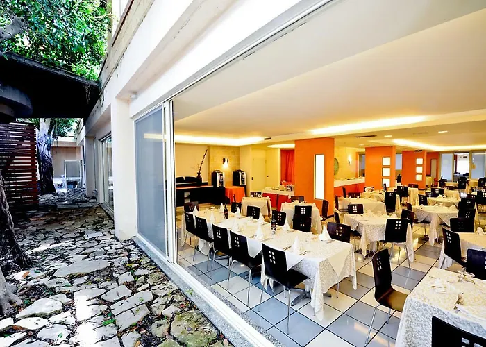 Cala Saracena Aparthotel 4*